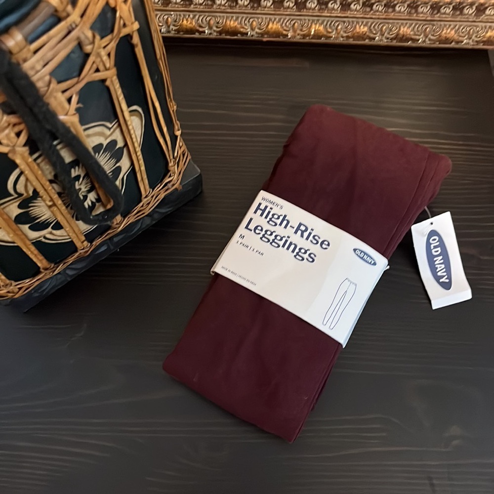 ☀️ 3 / $15 Sale ☀️ Old Navy High Rise Leggings